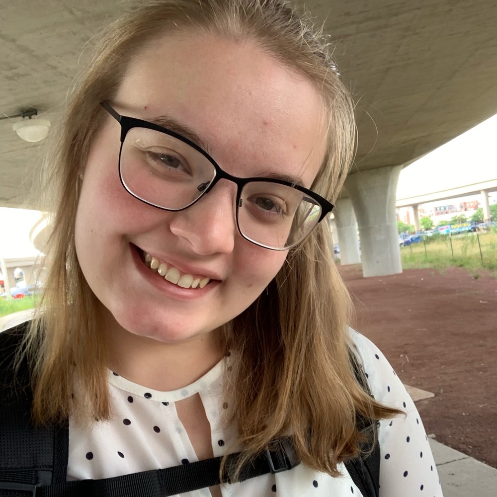 Meet your Posher, Mikaela
